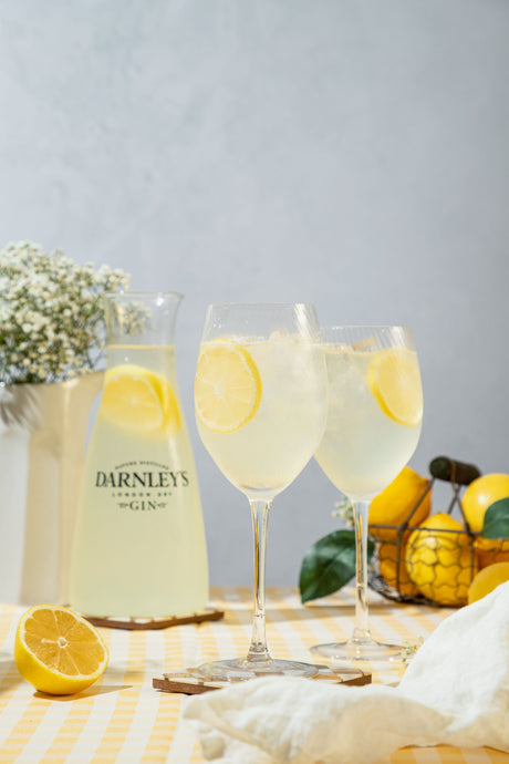How to make a Darnley's Fizz